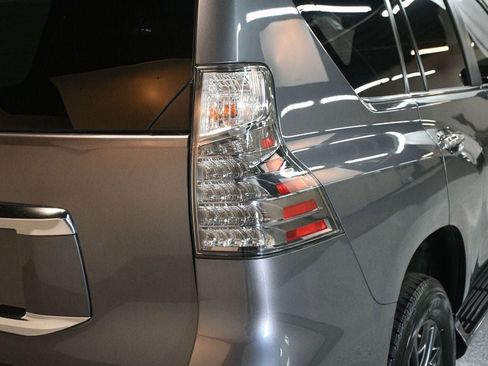 Used 2021 Lexus GX 460 Premium AWD/4WD image 15