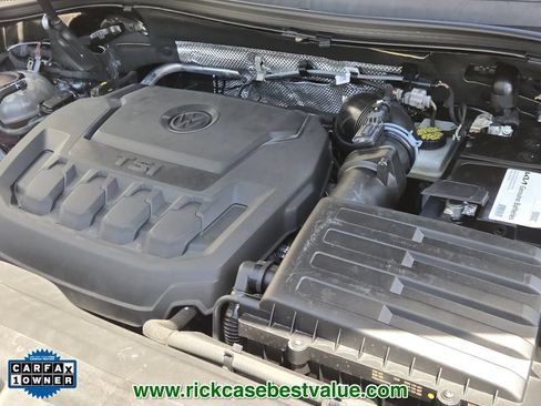 Used 2022 Volkswagen Tiguan SE w/ Panoramic Sunroof Package FWD image 20