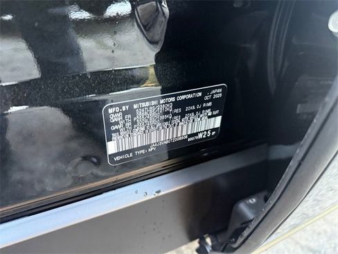 New 2026 Mitsubishi Outlander SE image 35