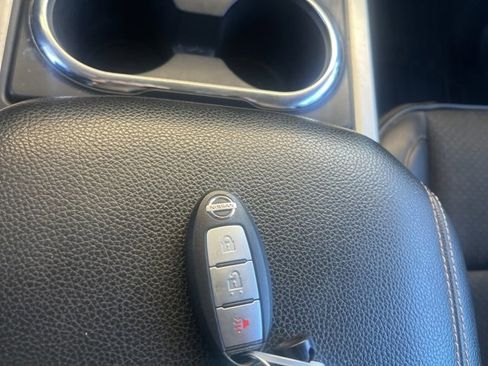 Used 2017 Nissan Titan PRO-4X image 27