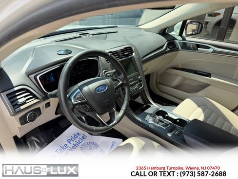 Used 2019 Ford Fusion SEL FWD image 9