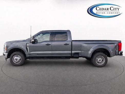 Certified 2024 Ford F350 XLT AWD/4WD image 7