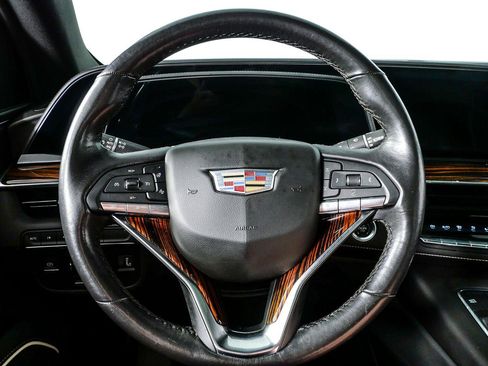 Used 2021 Cadillac Escalade Premium Luxury AWD/4WD image 10
