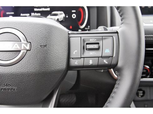 Certified 2025 Nissan Rogue SL w/ Tech Package AWD/4WD image 19