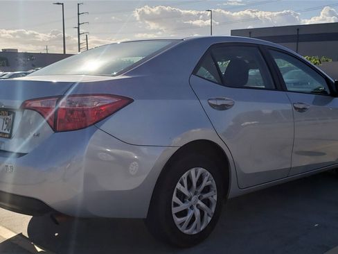 Used 2018 Toyota Corolla LE image 6