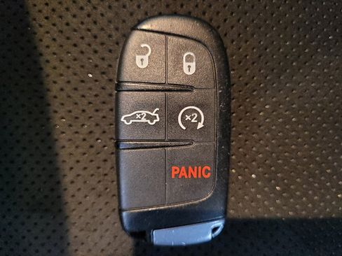 Used 2016 Dodge Charger R/T image 32