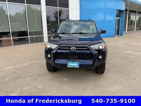 Used 2024 Toyota 4Runner SR5 Premium w/ Moonroof Package AWD/4WD image 9