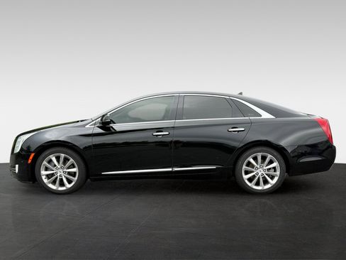 Used 2014 Cadillac XTS Luxury w/ Driver Awareness Package FWD image 8