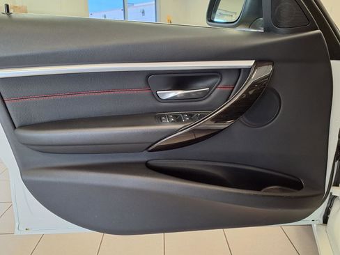 Used 2018 BMW 330i Sedan RWD image 20