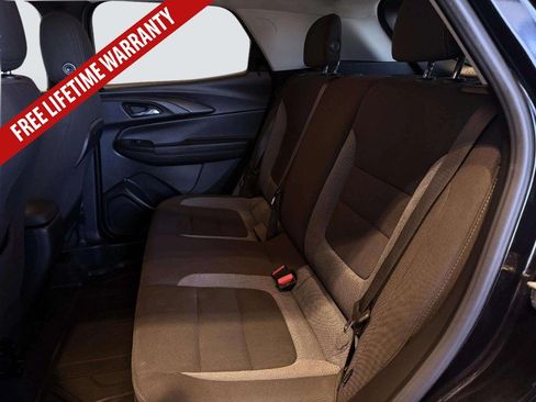 Used 2022 Chevrolet TrailBlazer LT FWD image 30