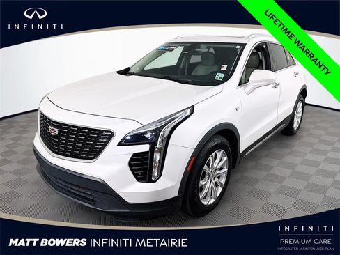 Used 2019 Cadillac XT4 Luxury w/ Cold Weather Package FWD image 1