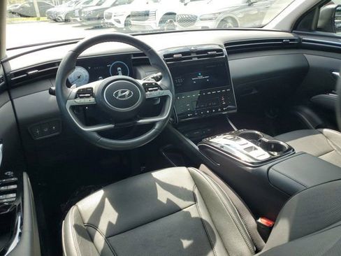 Certified 2024 Hyundai Tucson Limited image 11