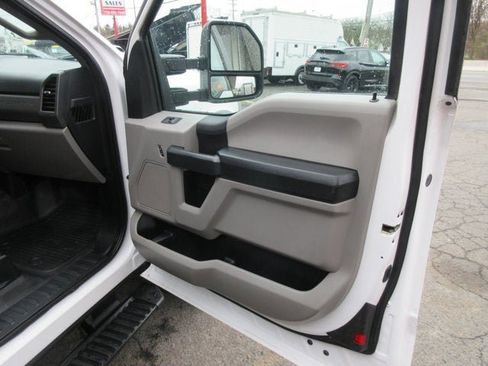 Used 2019 Ford F550 4x4 SuperCab Super Duty image 23