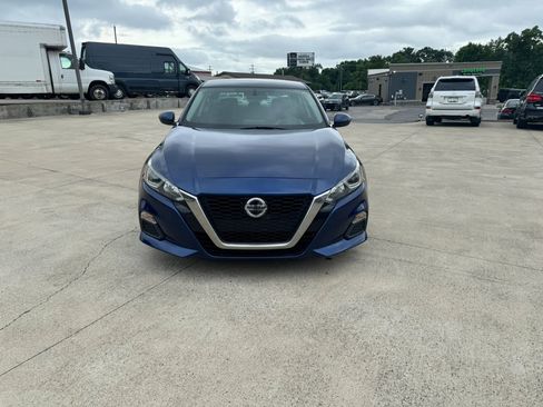 Used 2020 Nissan Altima 2.5 S FWD image 2