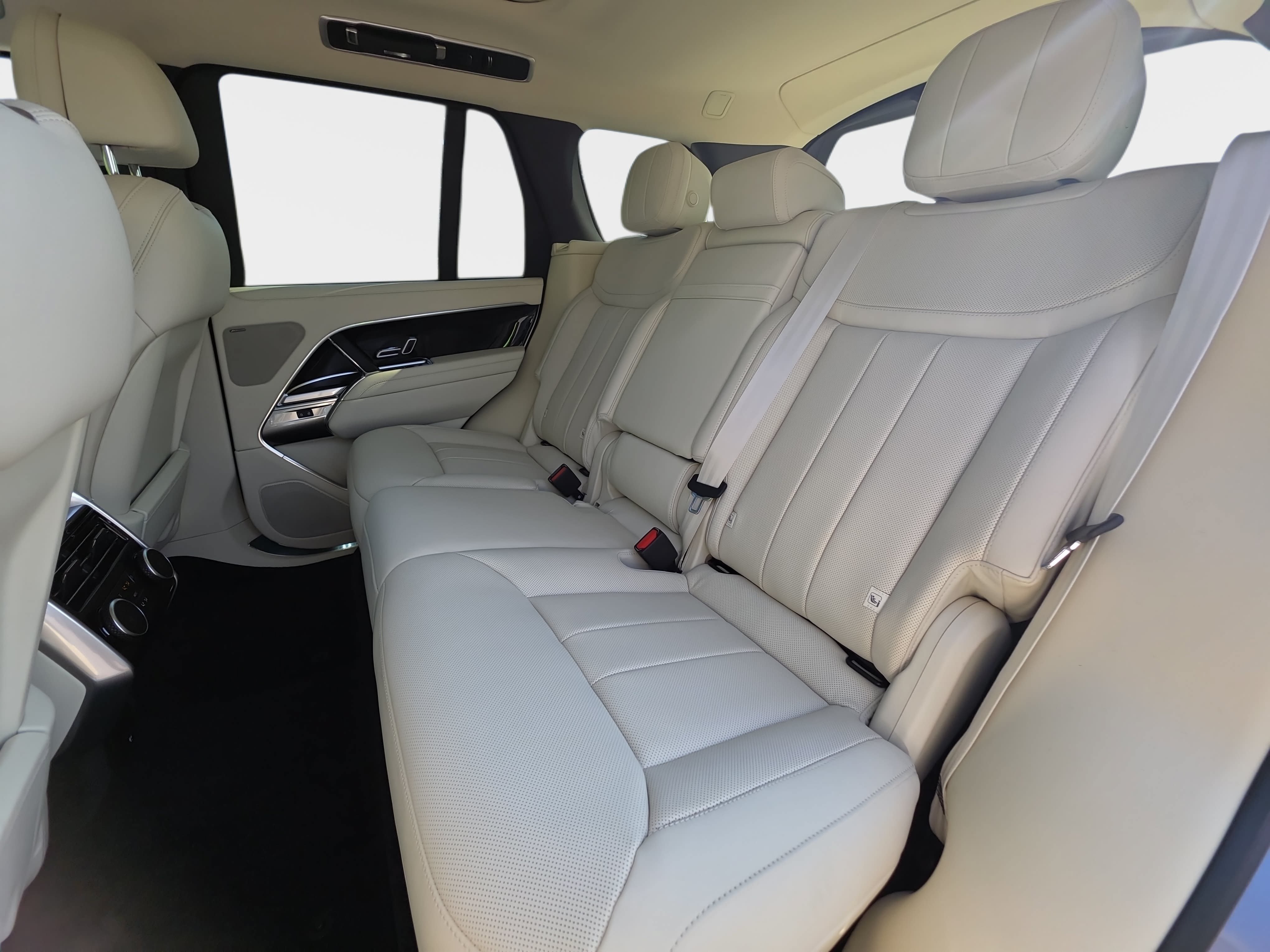 New 2026 Land Rover Range Rover SE AWD/4WD image 15