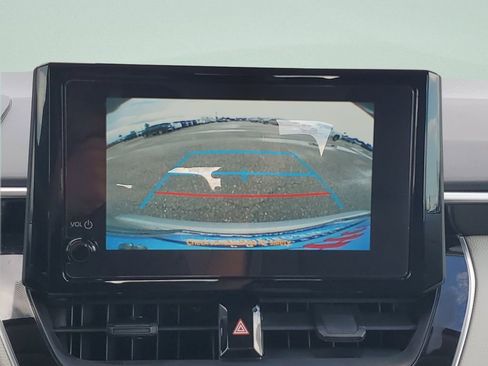 Certified 2025 Toyota Corolla LE w/ Convenience Package FWD image 17