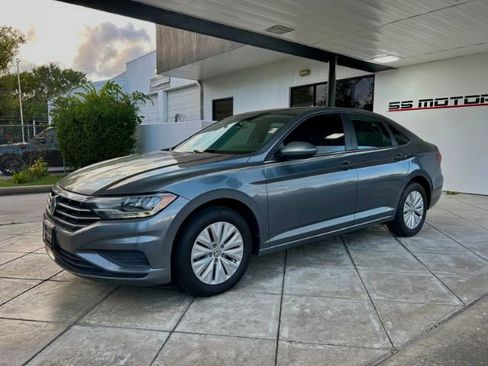Used 2019 Volkswagen Jetta S image 1