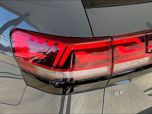 New 2026 Volkswagen Atlas Peak Edition image 30