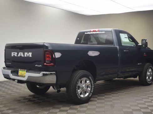New 2026 RAM 2500 Big Horn AWD/4WD image 5