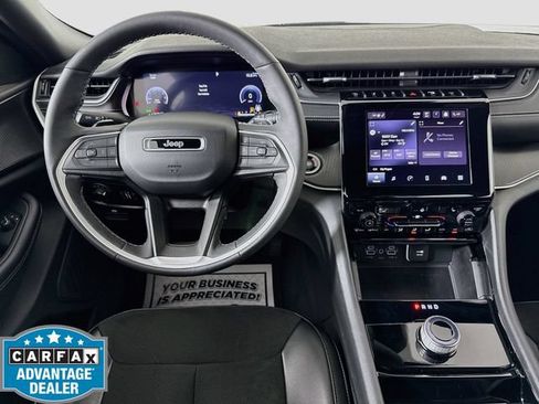 Used 2023 Jeep Grand Cherokee L Laredo AWD/4WD image 20