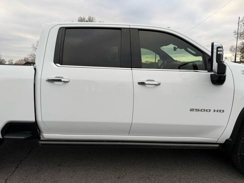 Used 2021 Chevrolet Silverado 2500 High Country AWD/4WD image 44