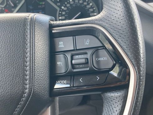 Used 2022 Toyota Tundra Limited AWD/4WD image 17