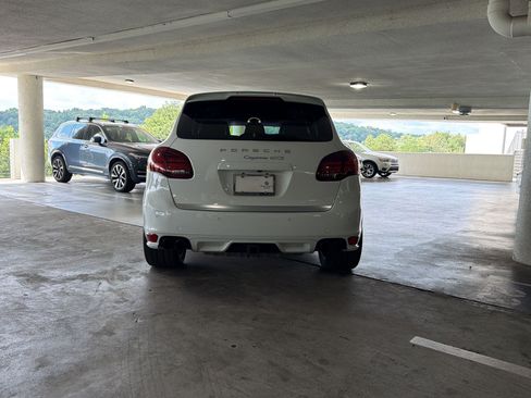 Used 2013 Porsche Cayenne GTS AWD/4WD image 8