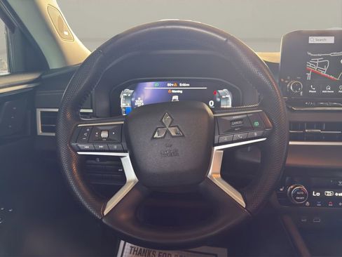 Used 2023 Mitsubishi Outlander SEL 40th Anniversary AWD/4WD image 10