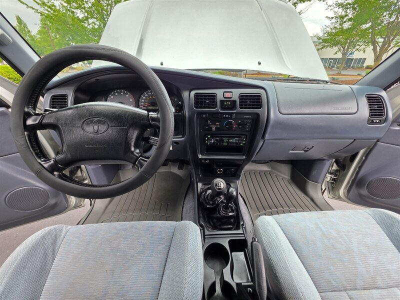 Used 1999 Toyota 4Runner SR5 w/ Upgrade Value Pkg 4 AWD/4WD image 17