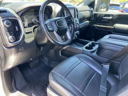 Used 2022 GMC Sierra 3500 Denali w/ Denali Ultimate Package AWD/4WD image 6