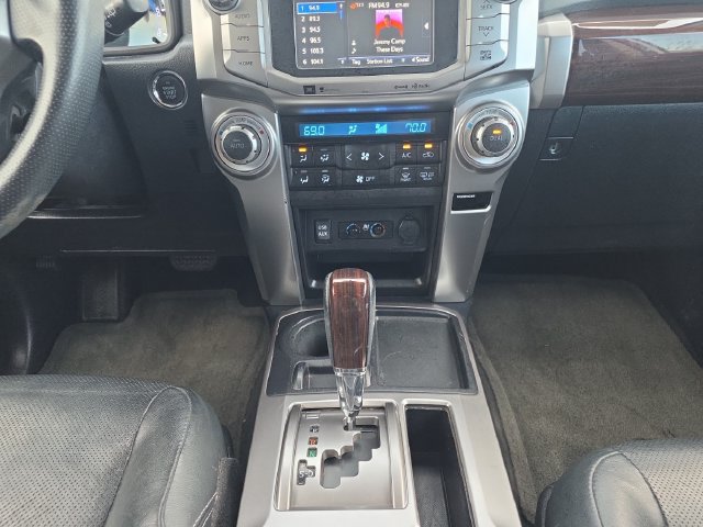 Used 2017 Toyota 4Runner Limited RWD image 3