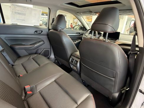 New 2026 Nissan Altima 2.5 SR image 19