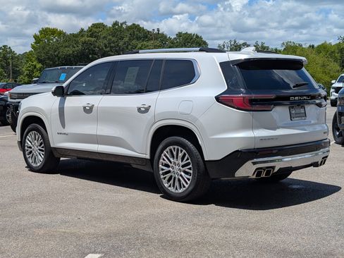 Used 2024 GMC Acadia Denali FWD image 7