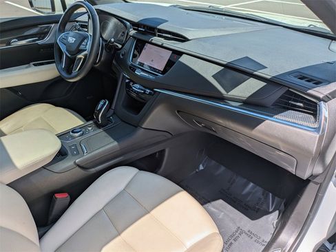 Used 2022 Cadillac XT5 Sportv w/ Technology Package image 29