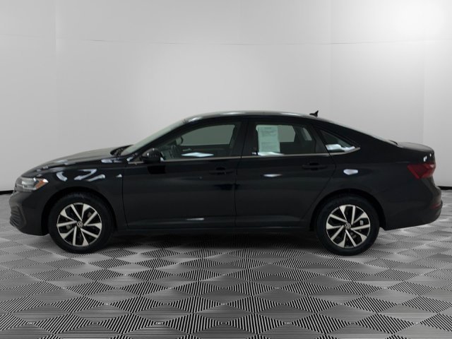 Used 2024 Volkswagen Jetta S FWD image 2