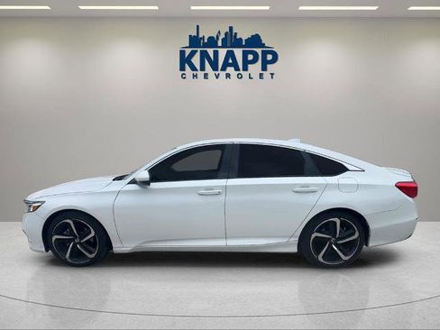 Used 2020 Honda Accord Sport image 2