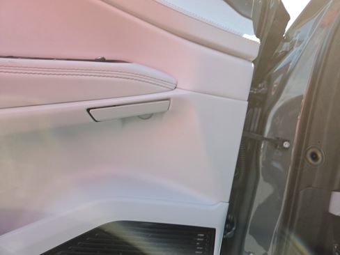 New 2026 Jeep Cherokee Limited AWD/4WD image 7