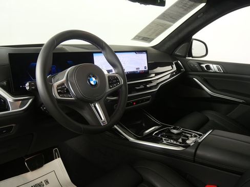 Certified 2026 BMW X7 M60i AWD/4WD image 12