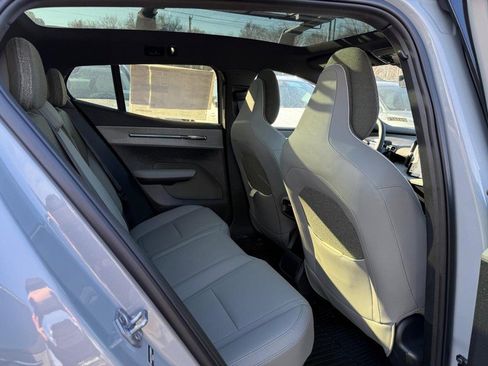 New 2026 Volvo EX30 Cross Country Ultra image 5