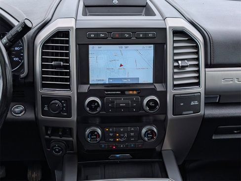 Used 2021 Ford F250 Platinum w/ FX4 Off-Road Package image 17