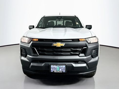 Used 2025 Chevrolet Colorado W/T w/ Advanced Trailering Package RWD image 2