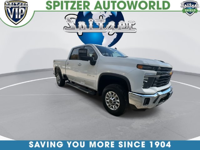 Used 2025 Chevrolet Silverado 2500 LT w/ Convenience Package AWD/4WD image 4