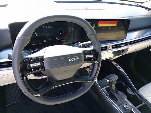 New 2026 Kia Sorento S image 9