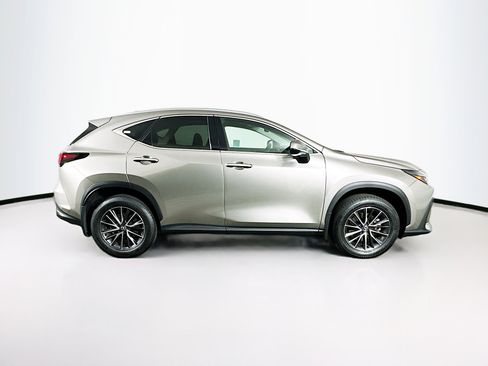 Used 2025 Lexus NX 250 FWD image 10