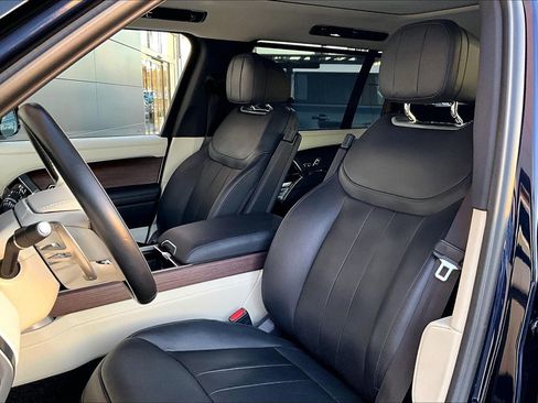 Used 2023 Land Rover Range Rover Long Wheelbase SE image 25