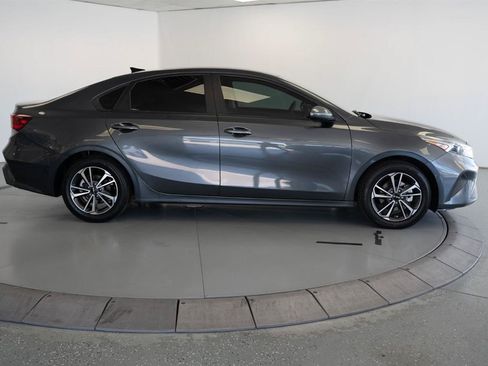 Used 2024 Kia Forte LXS FWD image 8