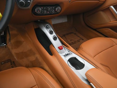 Used 2016 Ferrari F12 Berlinetta RWD image 30