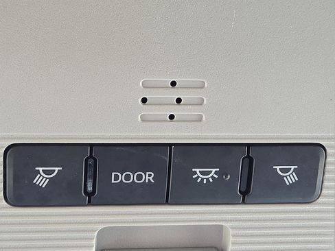 Used 2024 Toyota RAV4 XLE image 22