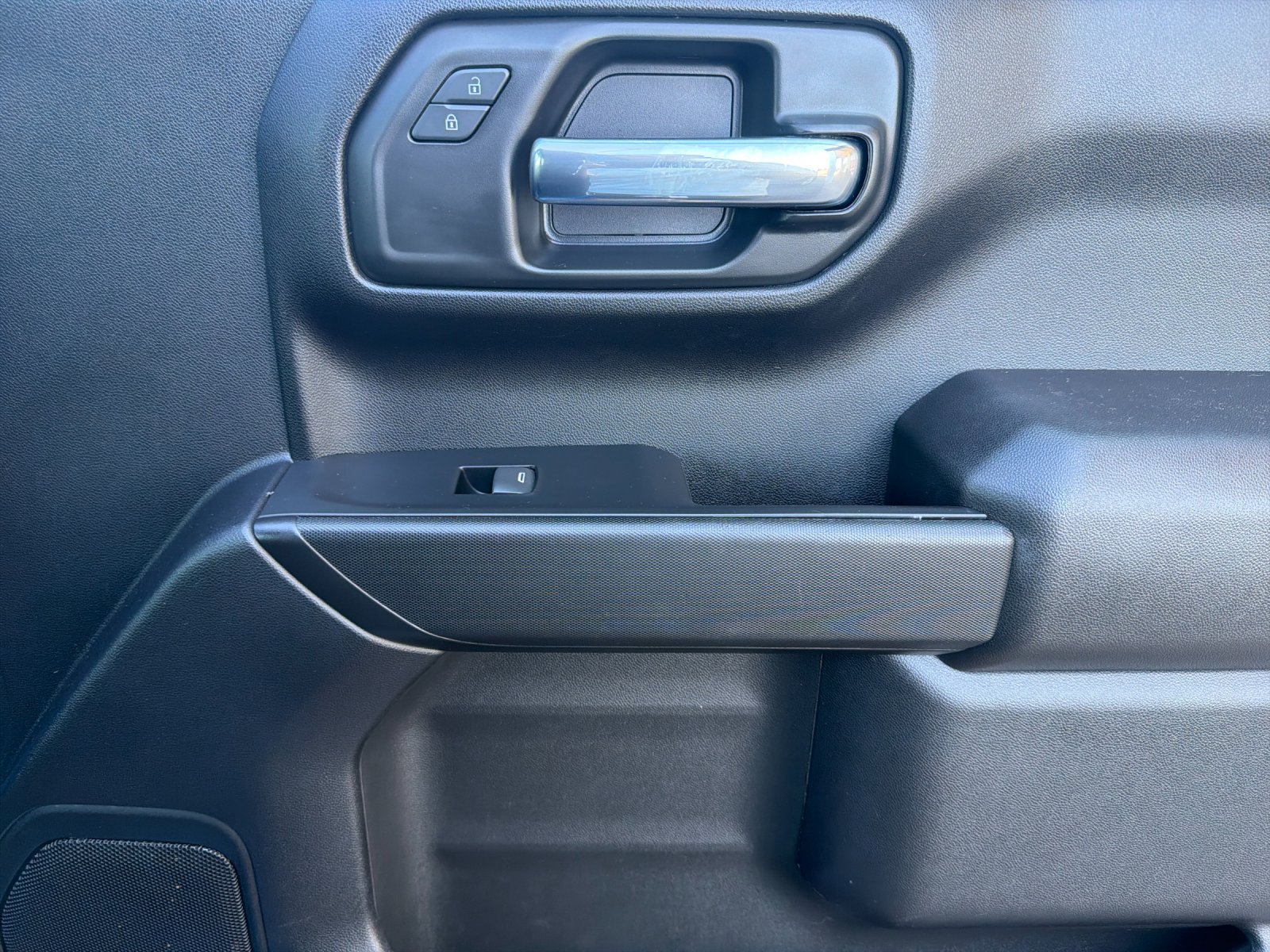 Used 2024 Chevrolet Silverado 1500 Custom RWD image 18