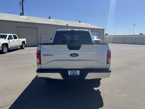 Used 2017 Ford F150 XLT w/ Trailer Tow Package image 8